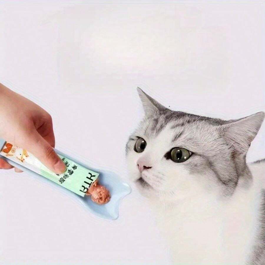 Cat Treat Squeeze Spoon Feeder – Lickable Wet Treat & Liquid Snack Dispenser for Cats