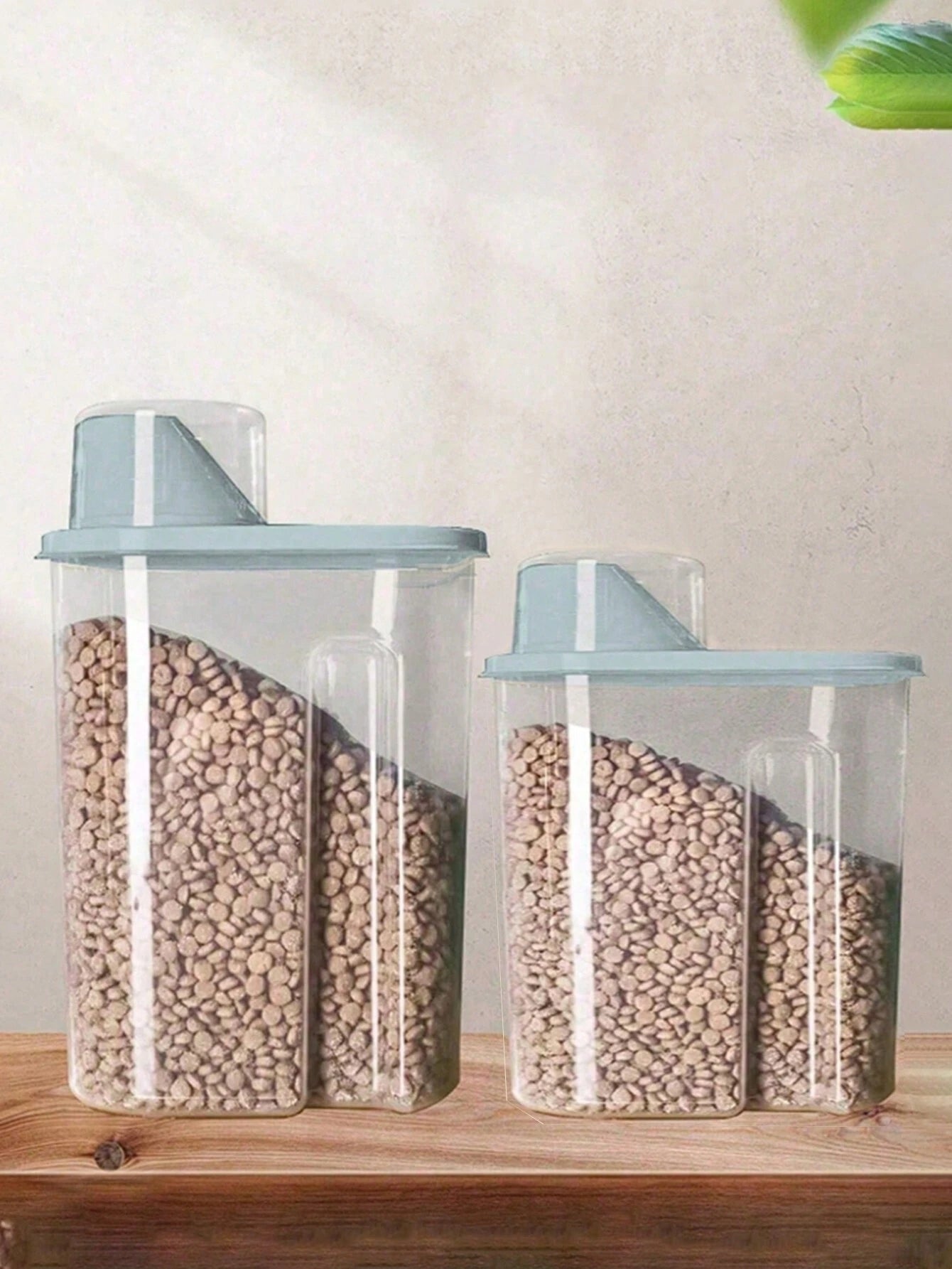 Plastic Pet Food Storage Bin with Sealed Lid – Airtight Food & Snack Container for Cats & Dogs