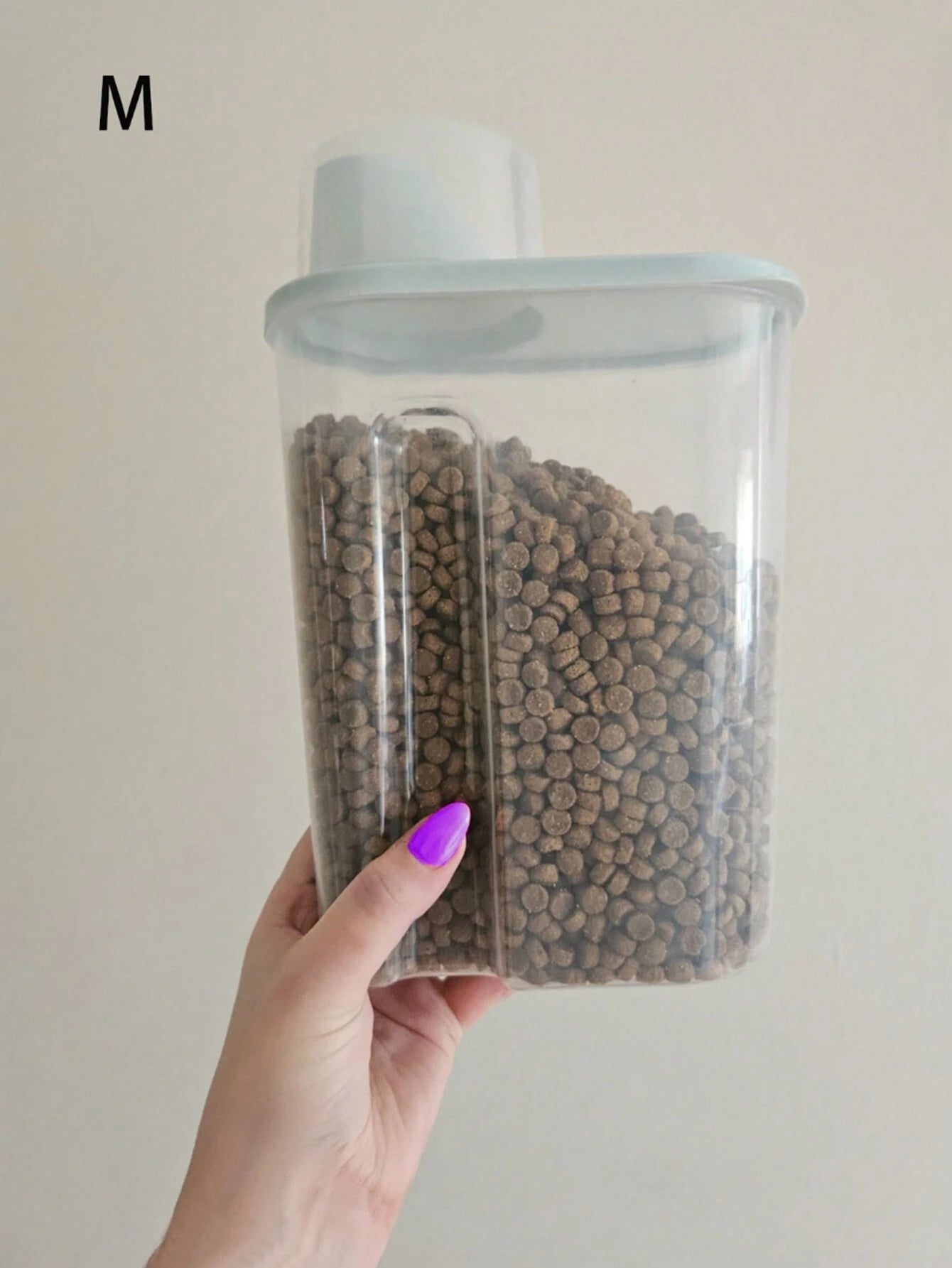 Plastic Pet Food Storage Bin with Sealed Lid – Airtight Food & Snack Container for Cats & Dogs