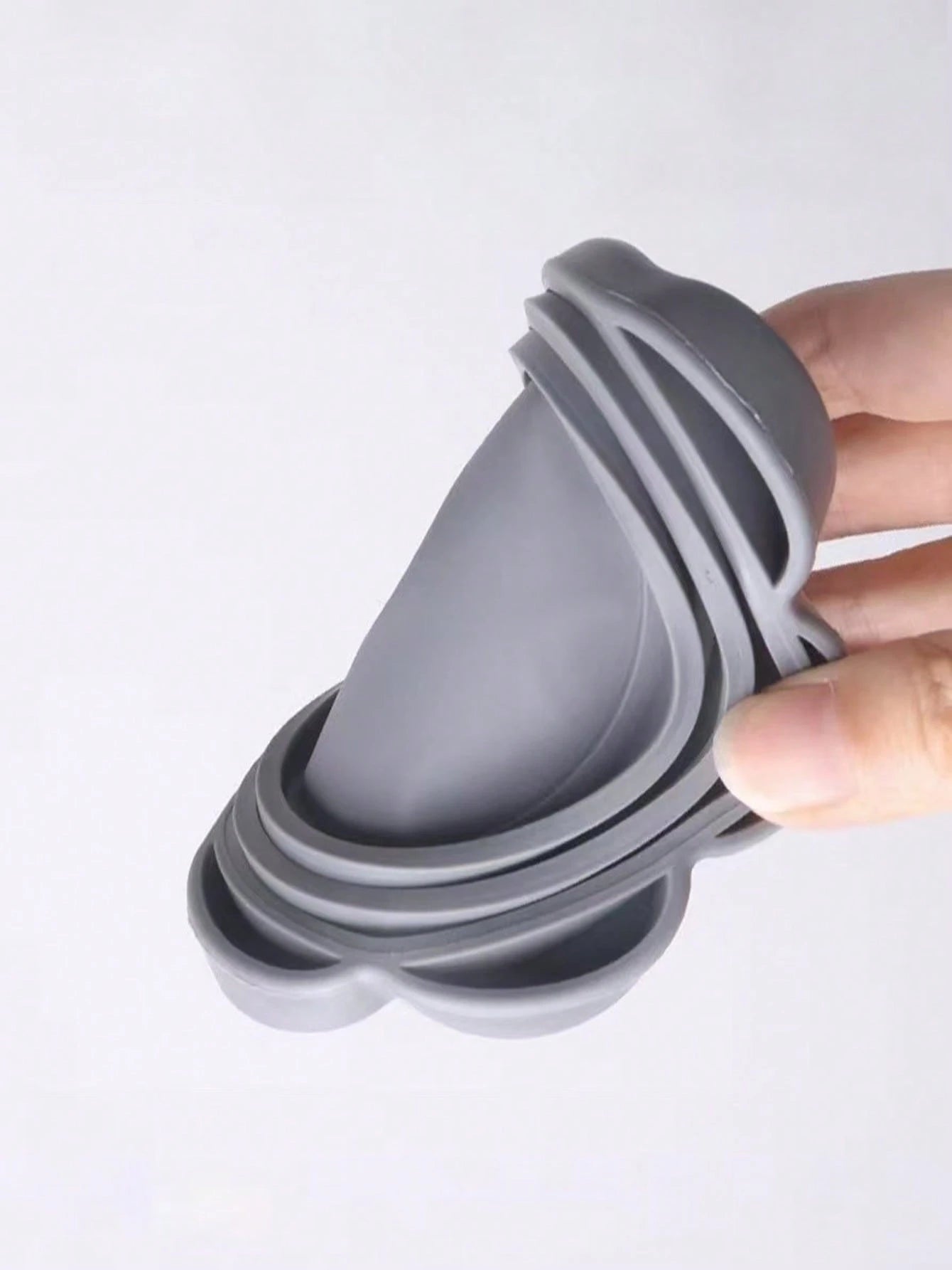PETSIN Universal Pet Food Can Lid – Silicone Airtight Seal Cover for Cat & Dog Wet Food